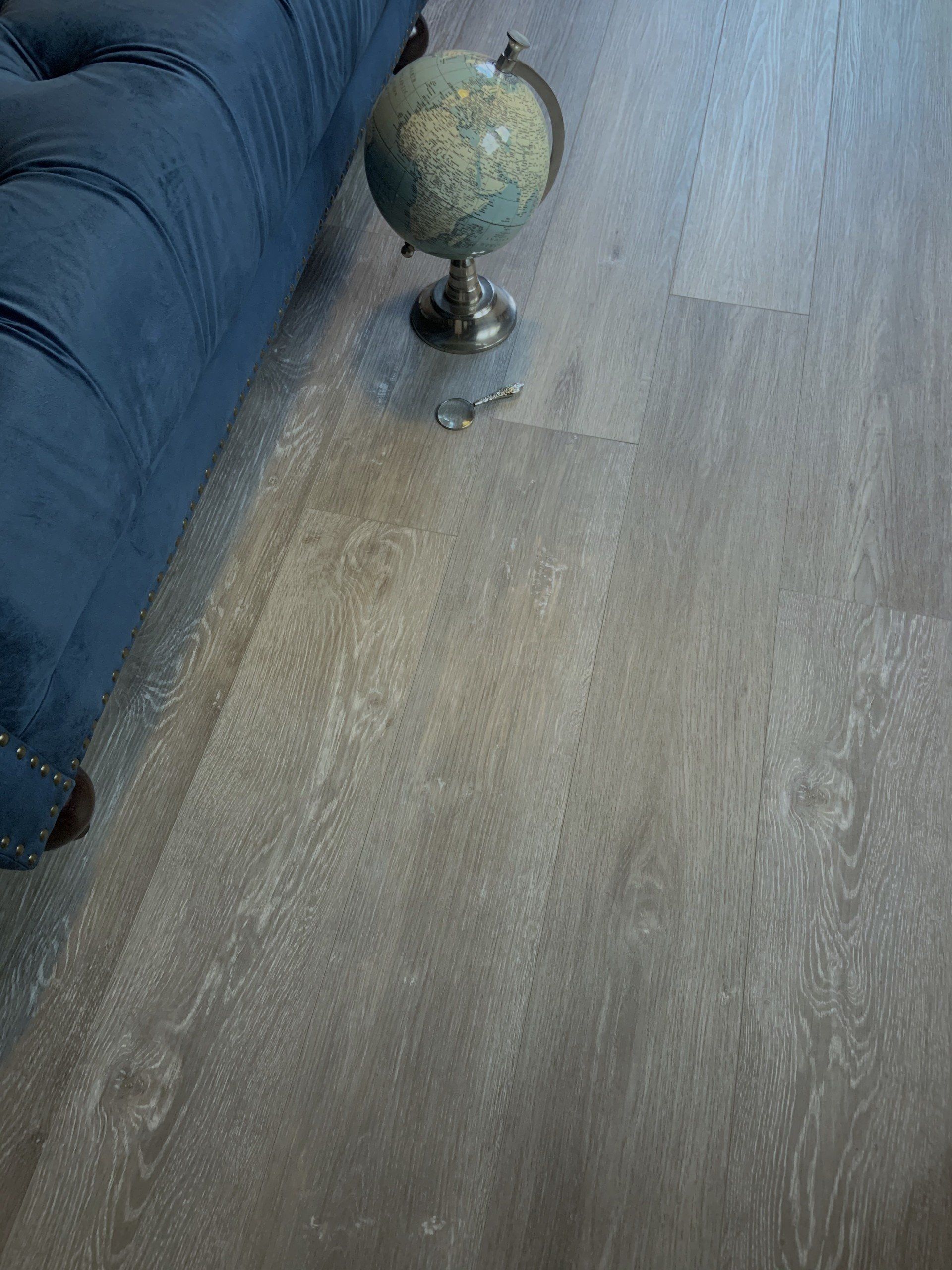 LUXURY VINYL TILE CLICK FLOORING 8