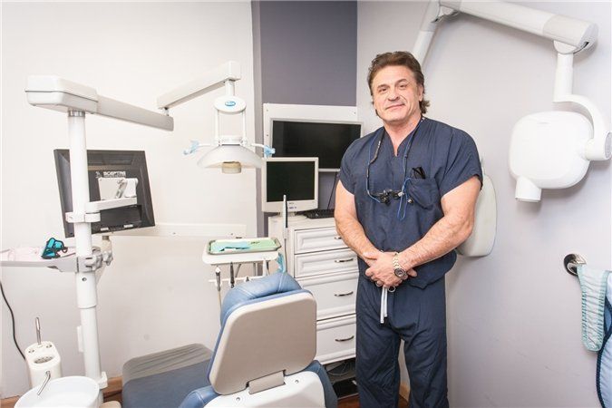 Dental surgeon