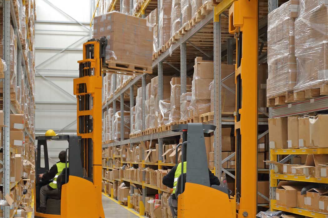 Narrow-Aisle Trucks