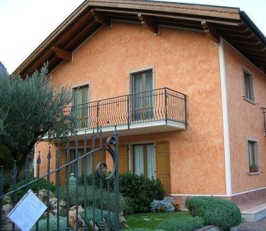casa dipinta esternamente