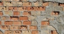 muro di mattoni senza intonaco