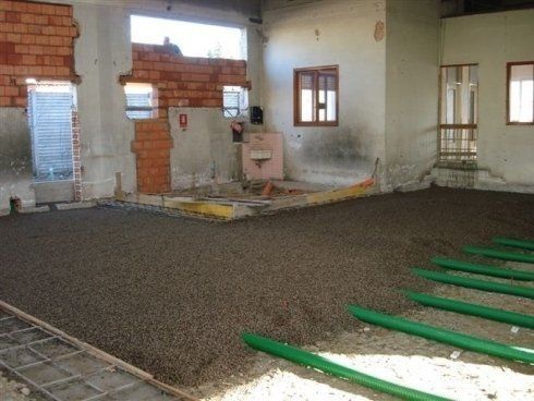 posa di massetto e pavimentazione