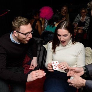 close up magician chester