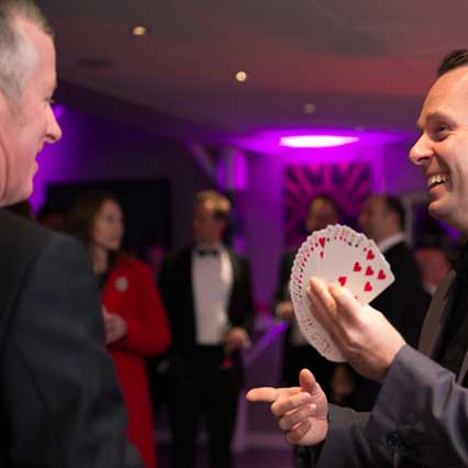 close up magicians in manchester