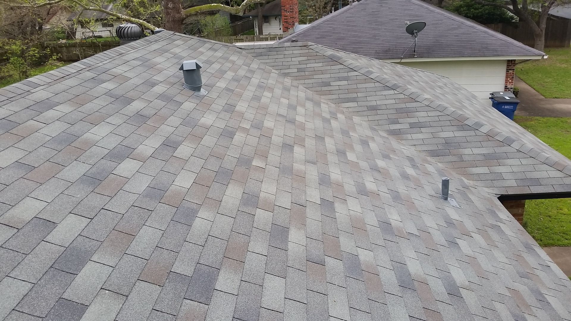 GAF 3 tab 25 year Royal Sovereign shingles Color Slate - Austin Roofing and Construction