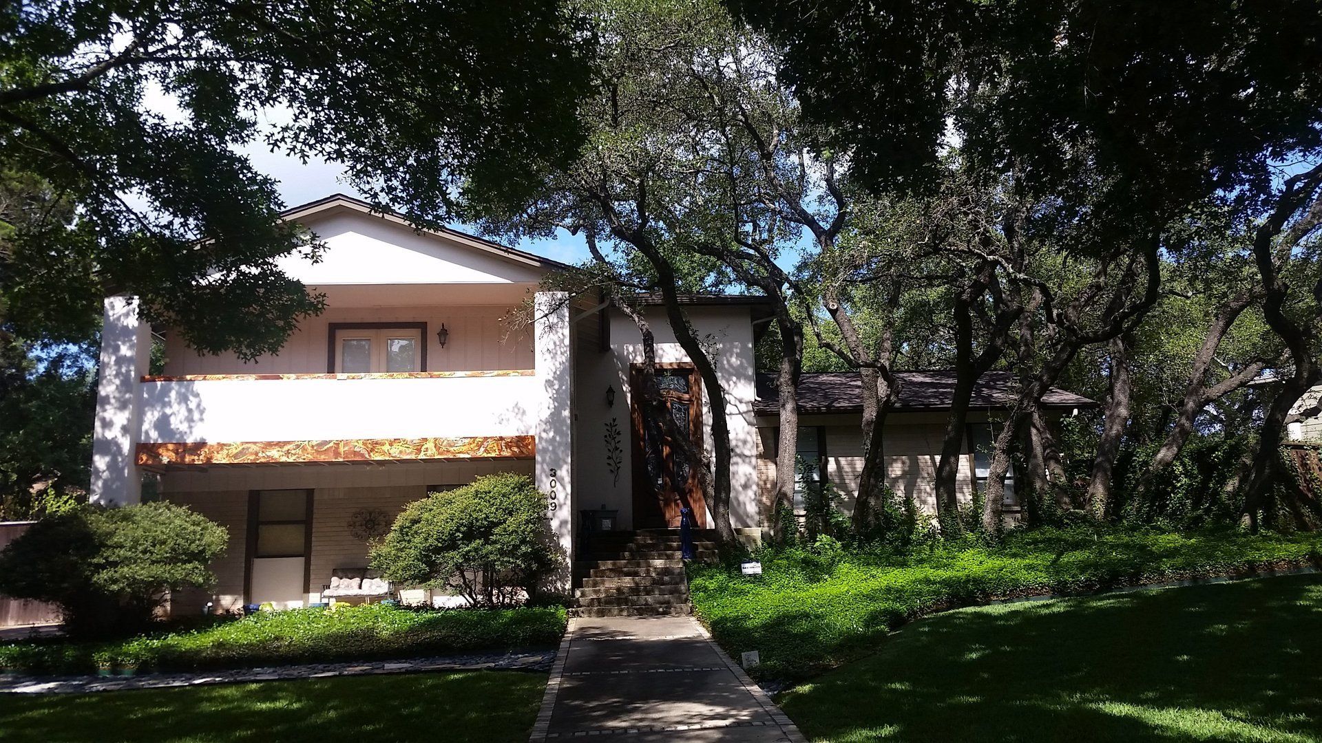 GAF, Timberline HD -Color is Mission Brown by Austin Roofing and Construction