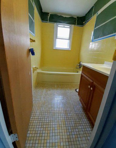 Anthony's Reglazing | Tub Reglazing | Old Westbury, NY