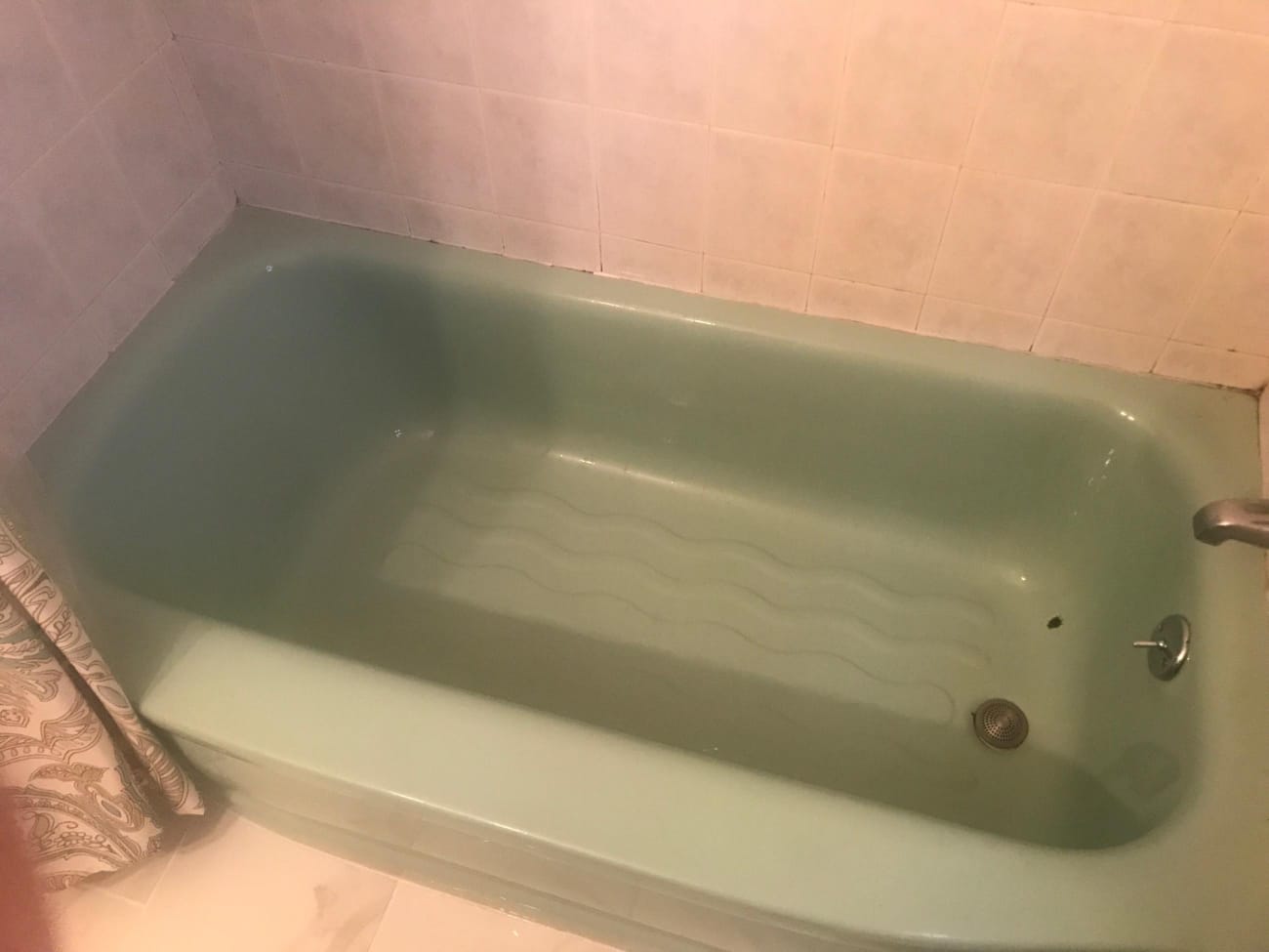 Anthony's Reglazing | Tub Reglazing | Old Westbury, NY