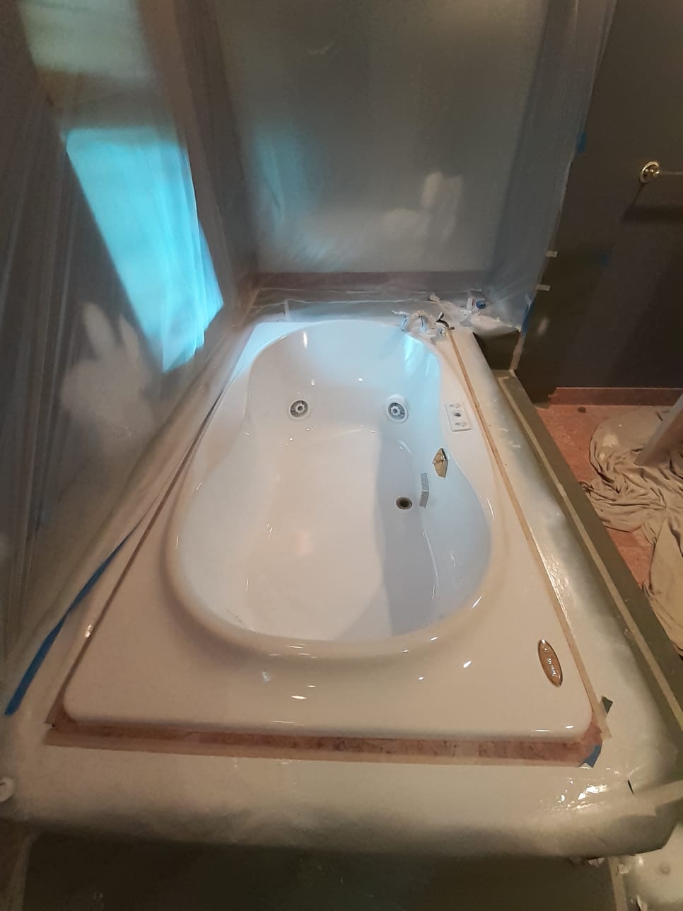 Anthony's Reglazing | Tub Reglazing | Old Westbury, NY