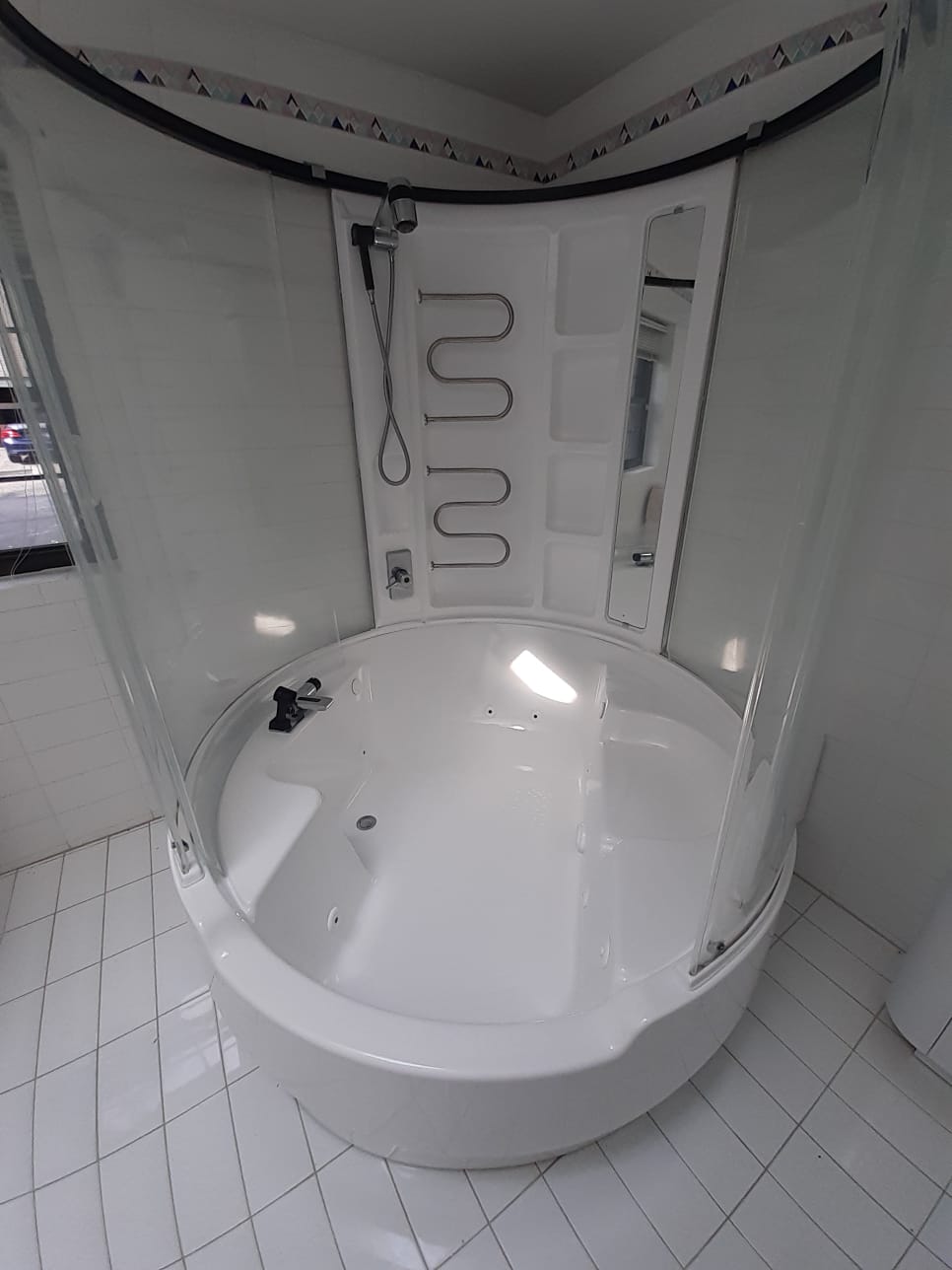 Anthony's Reglazing | Tub Reglazing | Old Westbury, NY