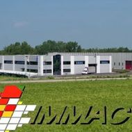 edificio dell'azienda di produzione macchina industriali