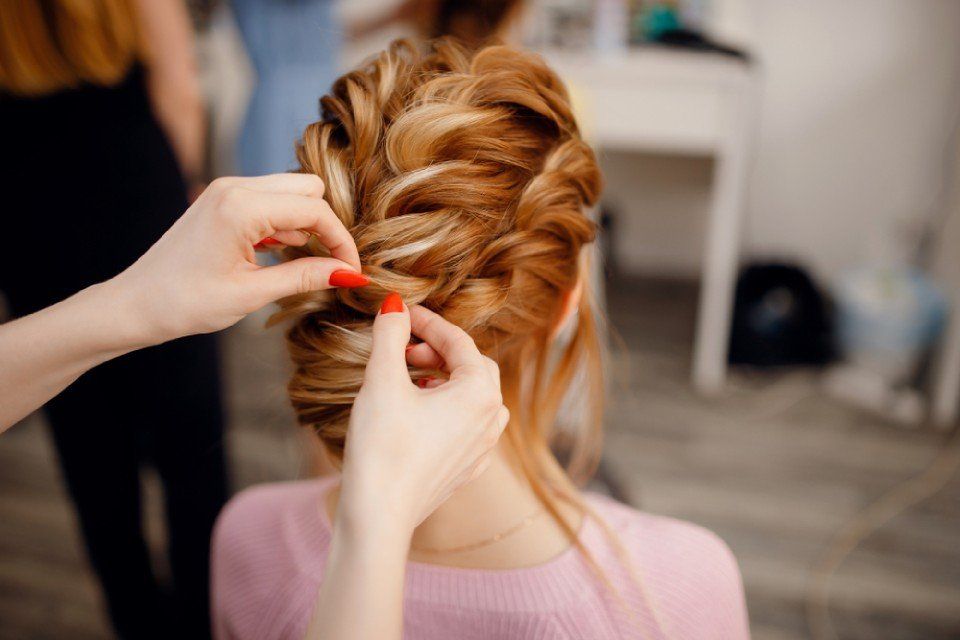 acconciatura capelli raccolti