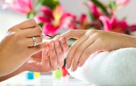 nail painting