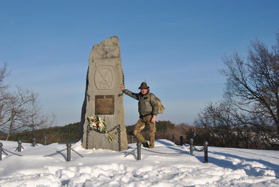 Monumento montano
