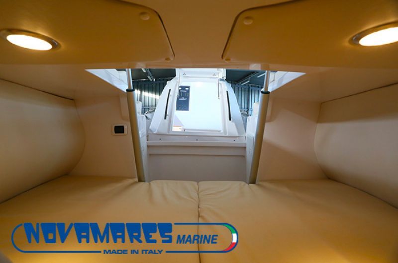 Nautilus 33 EFB interni