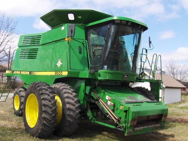 John Deere Combine