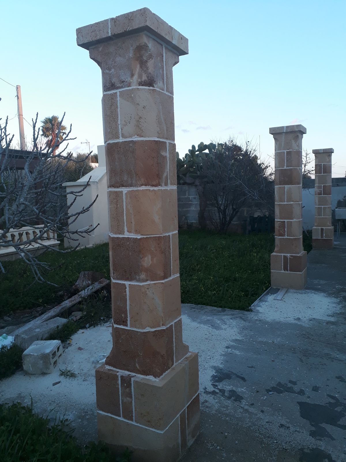 Colonna in mattoni