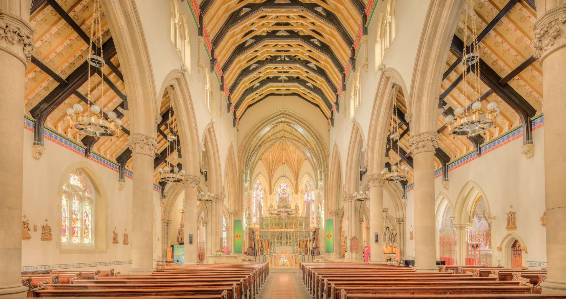 how to plan a graveside service in Newton CT church