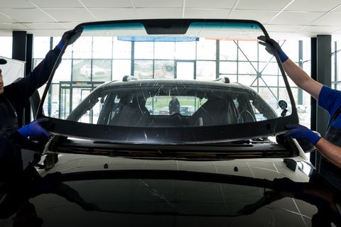 Windshield Replacement — Auto Glass Replacement in St. Paul, MN Windshield Replacement — Auto Glass Replacement in St. Paul, MN