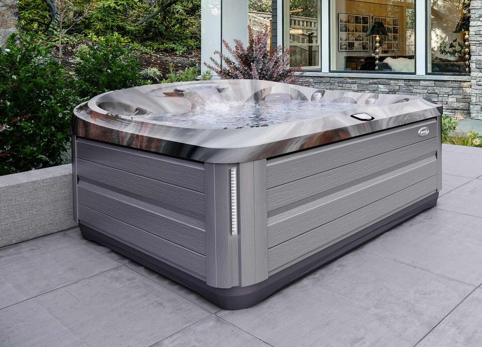 Quality Materials Hot Tub — Kill Devil Hills, NC — East Coast Hot Tubs INC Quality Materials Hot Tub — Kill Devil Hills, NC — East Coast Hot Tubs INC