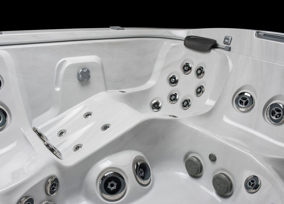 Covers Hot Tub — Kill Devil Hills, NC — East Coast Hot Tubs INC Covers Hot Tub — Kill Devil Hills, NC — East Coast Hot Tubs INC