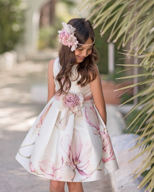 foto di bambina per pubblicità abbigliamento