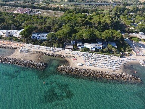 Residence e Spiaggia di Follonica vista aerea