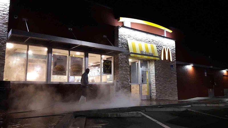 Pressure Washing Commercial, Side walk and Parking Lot Pressure Washing, Integrity Pressure Cleaning