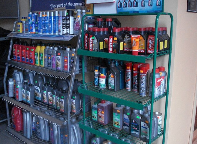 Autoserviss un automazgātuve Salinieki
