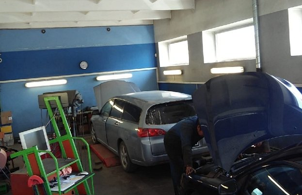 Autoserviss un automazgātuve Salinieki