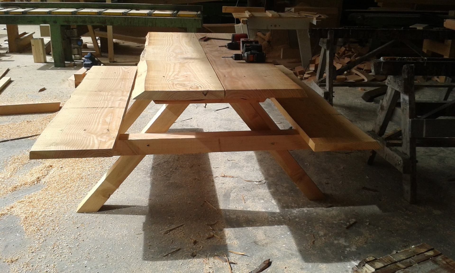 Tavolo in legno