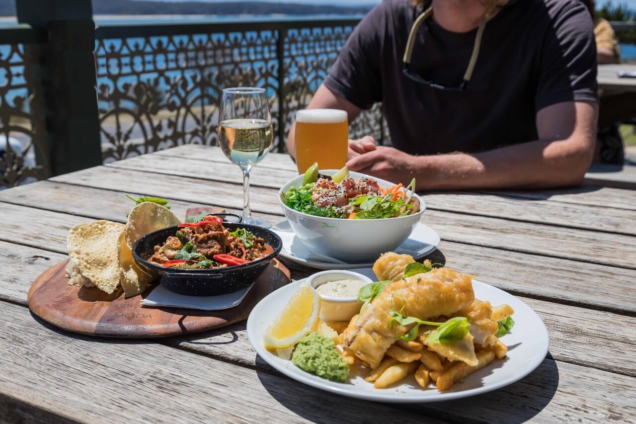 Dinner at pub in Tathra