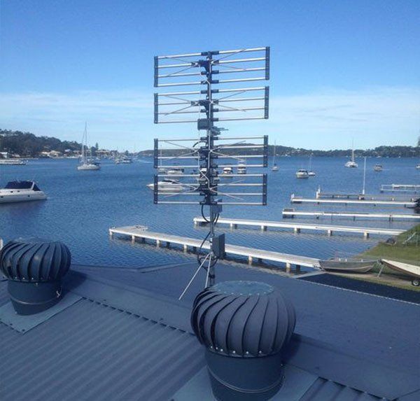 Antenna Installed on Roof Antenna Installed on Roof