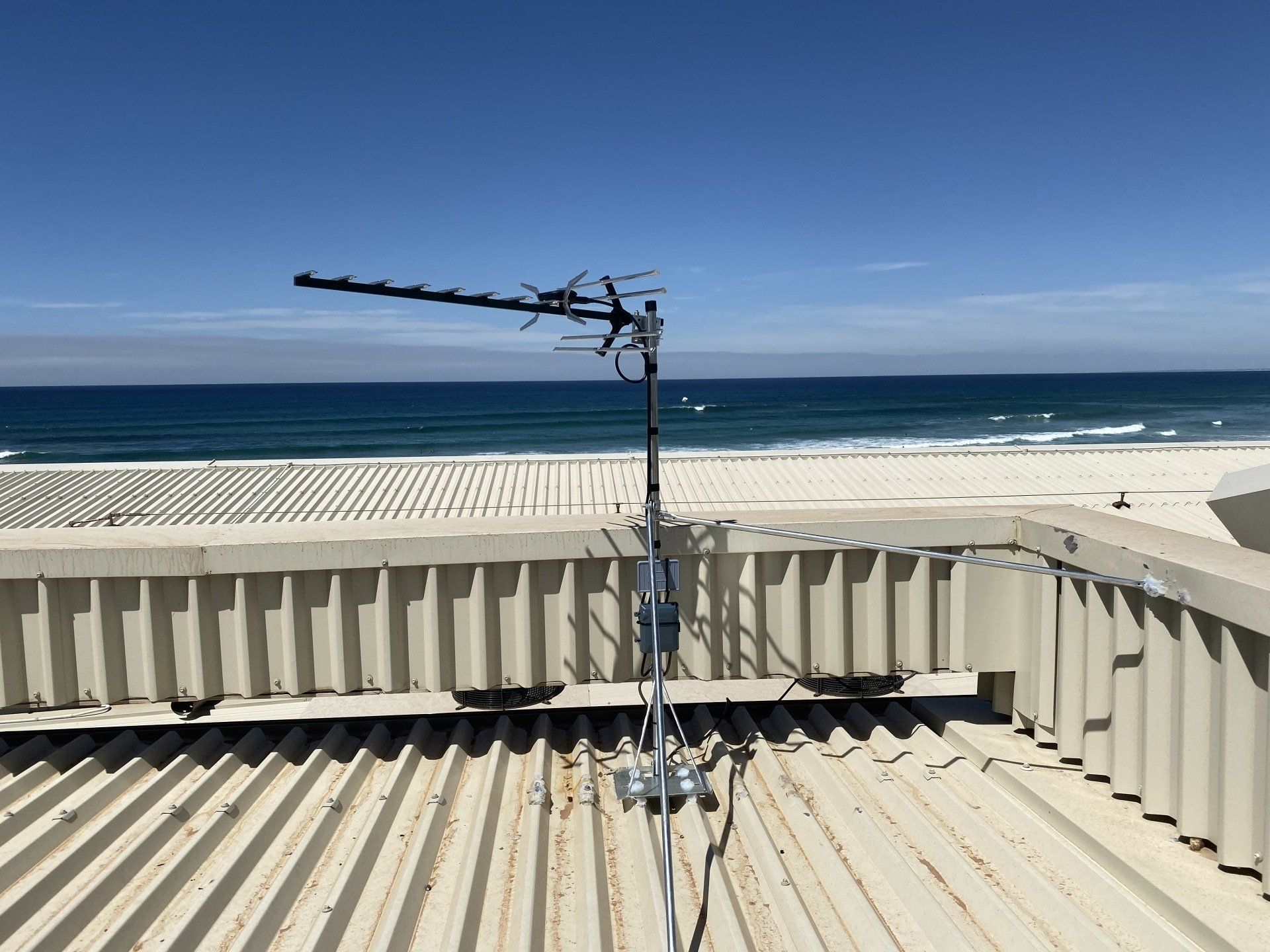 Antenna installation in Port Stephens, NSW Antenna installation in Port Stephens, NSW