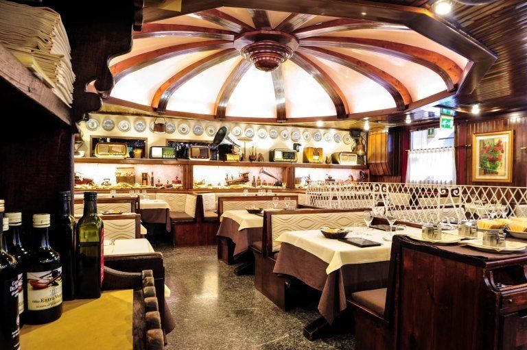 Salone di un lussuoso ristorante