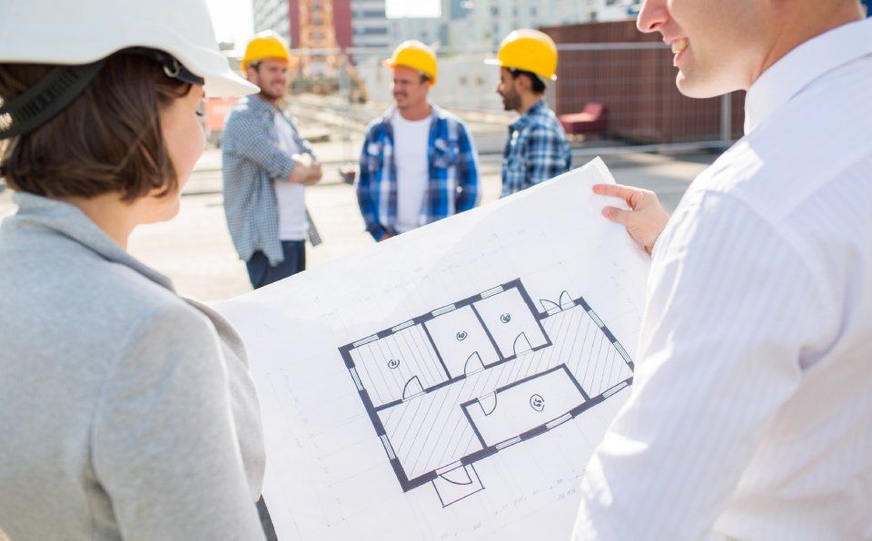 progettisti in cantiere edile