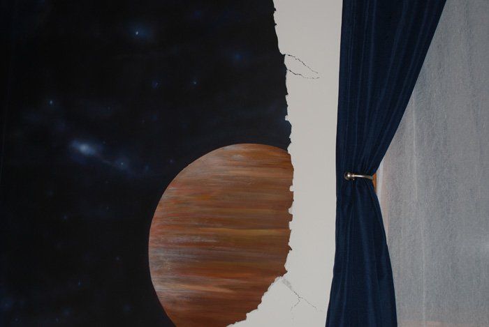 space mural, bedroom mural, planets, break away design