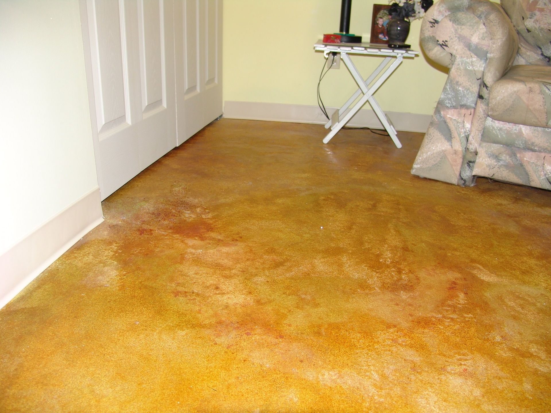 concrete overlay, laundry room floor
