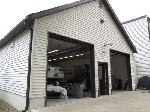 Cua Car Repair Shop — Dover, OH — Cua Refinishing Co.