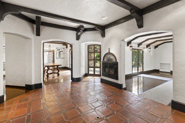 1 Santa Lucia Ave
