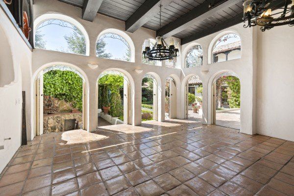 1 Santa Lucia Ave