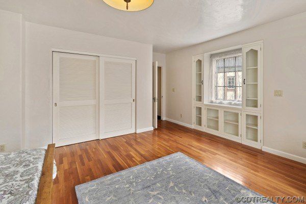 22 Santa Lucia Ave