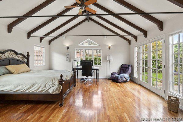 22 Santa Lucia Ave