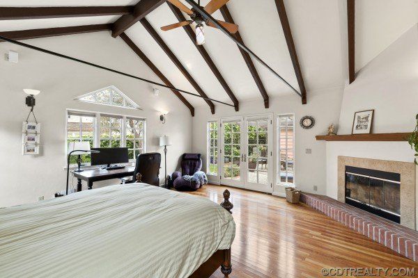 22 Santa Lucia Ave