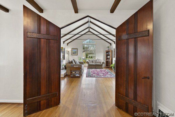 22 Santa Lucia Ave