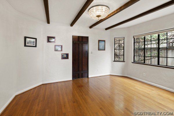 22 Santa Lucia Ave