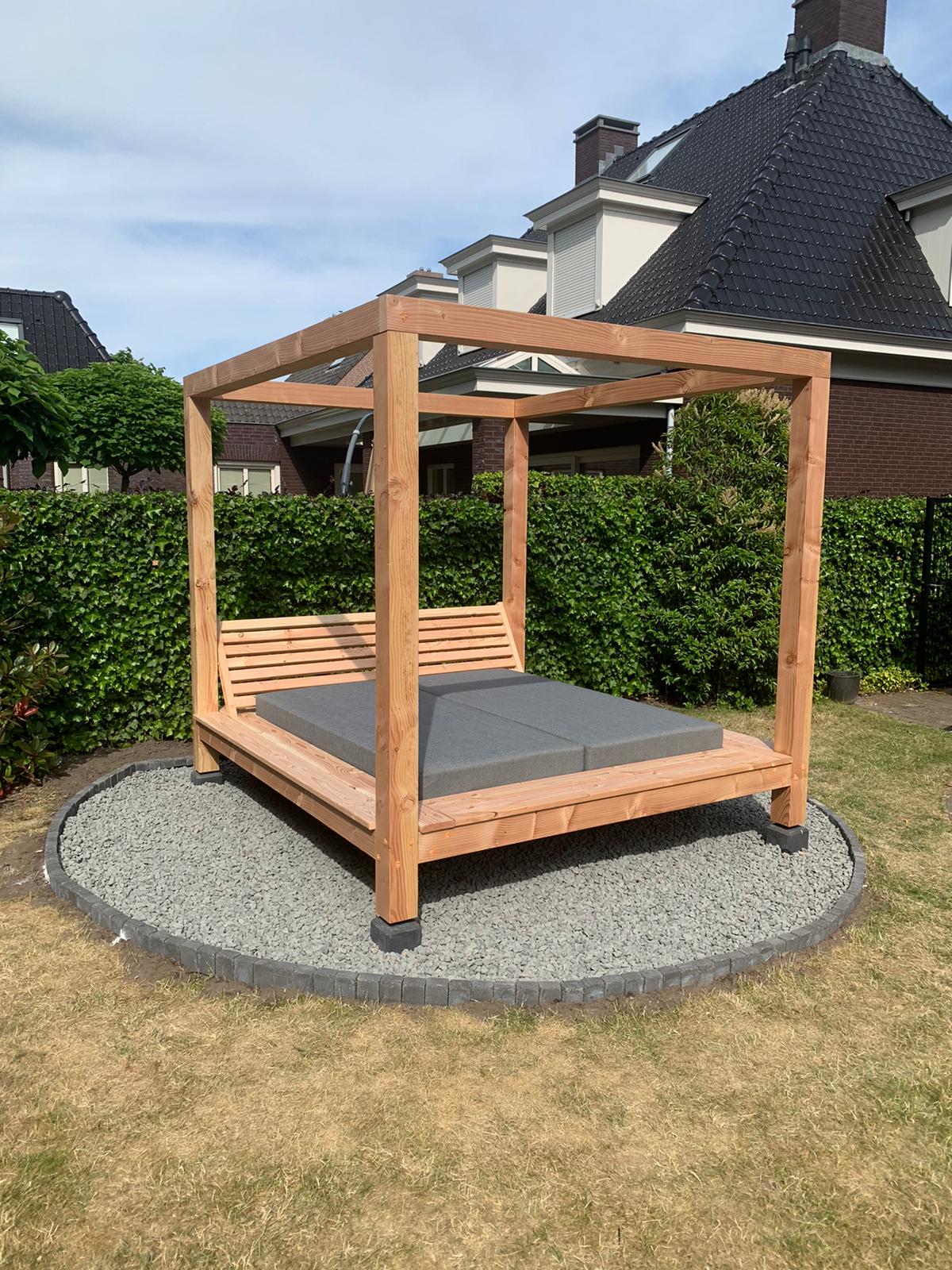 Buitenbed, Daybed