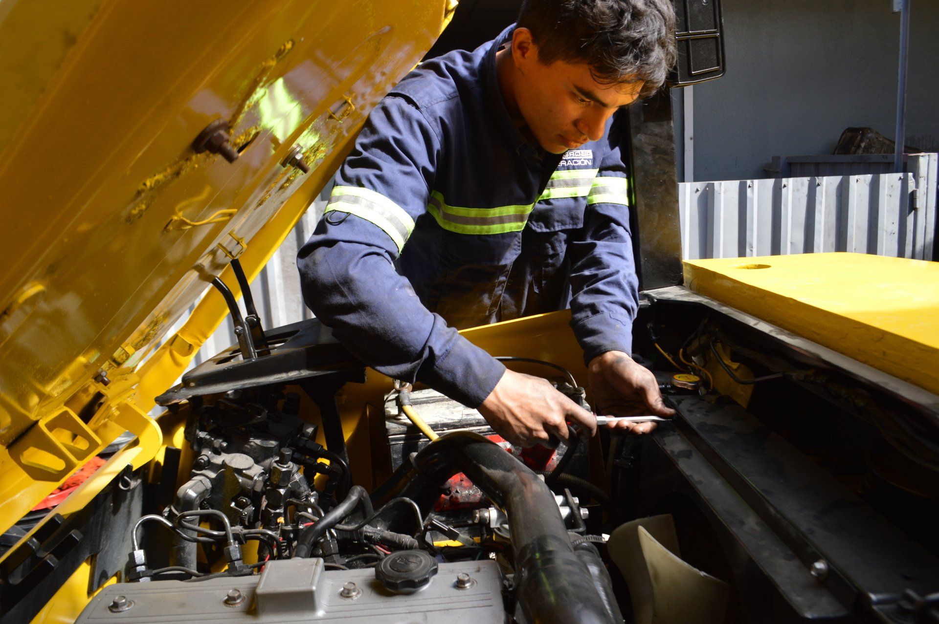 taller de maquinaria pesada