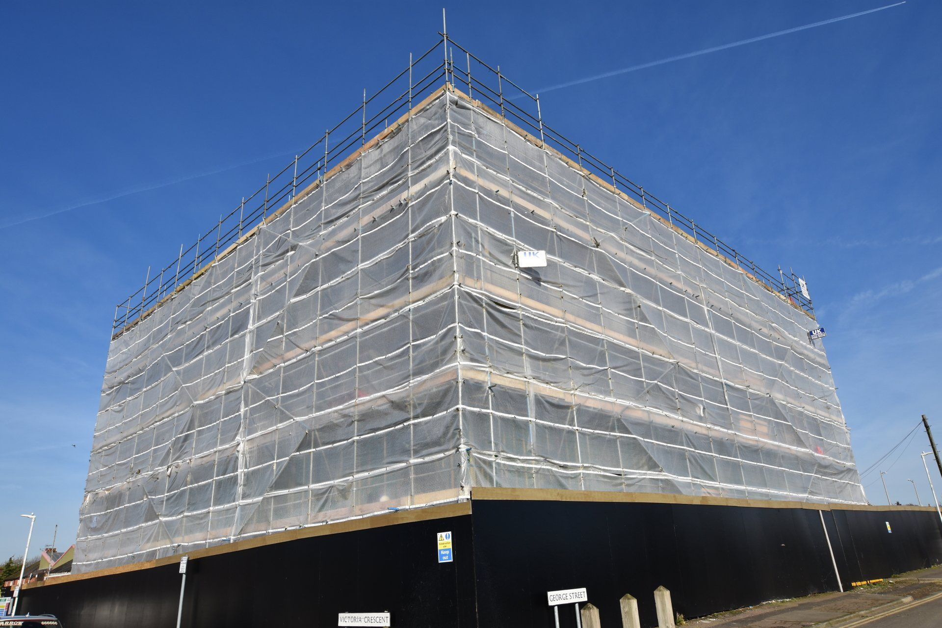 netted scaffolding