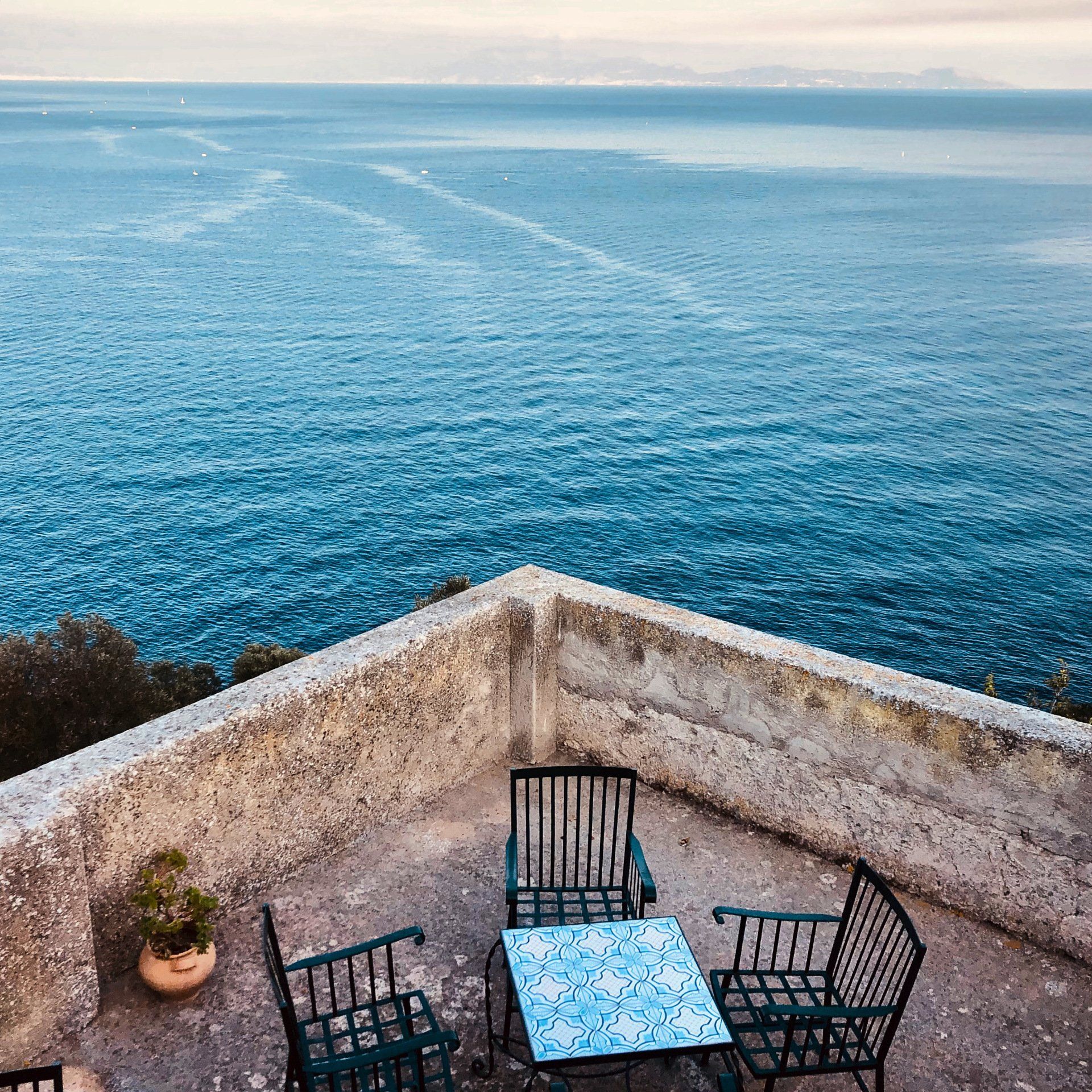 ISCHIA ISLAND LUXURY YACHT
